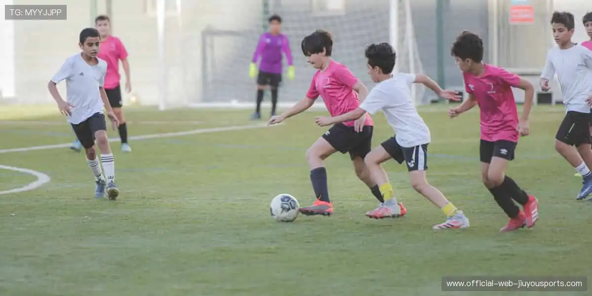 🌍与全球球迷同频，共享体育狂欢！🎉