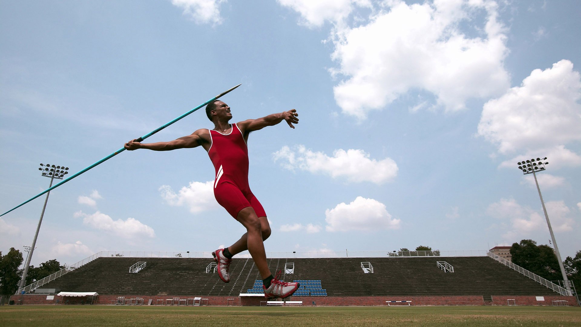 体育新闻中心今日盘点，最新的体育新闻报道在哪看